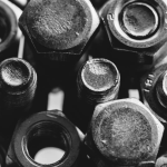 Como escolher os melhores parafusos para madeira e móveis em larga escala